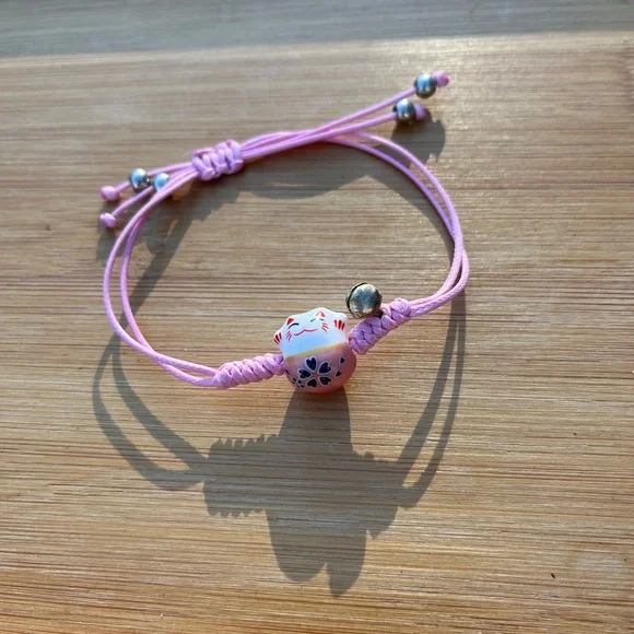 Lucky Cat Maneki Neko Charm Bracelet Solid Pink String Handmade - Picture 1 of 8